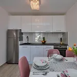 Apartment Luxury 2min From Makarska
