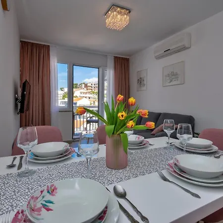 Luxury 2min From Apartament