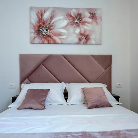 Luxury 2min From Apartament