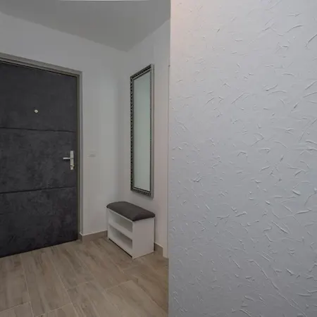 Luxury 2min From Apartament *