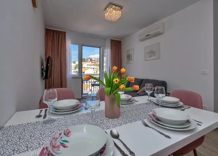 Luxury 2min From Apartment